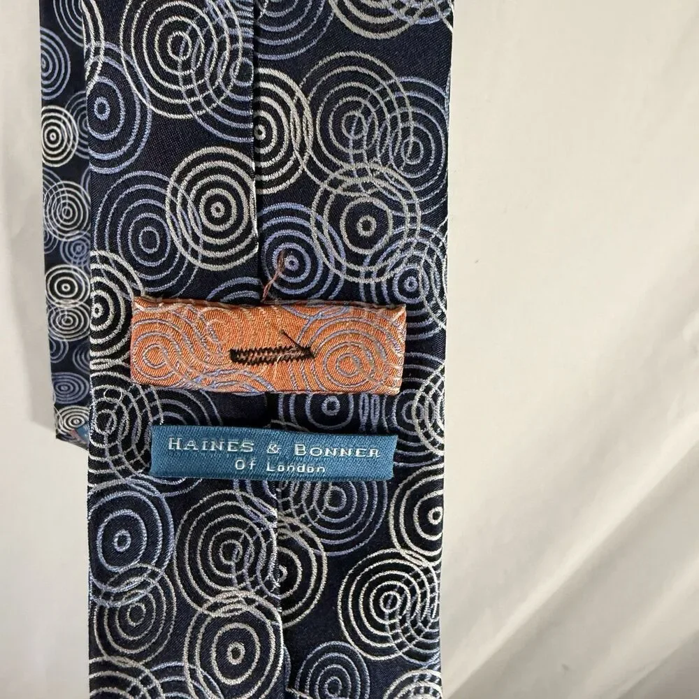 Haines and Bonner of London 100% Silk Woven Tie Blue Circles